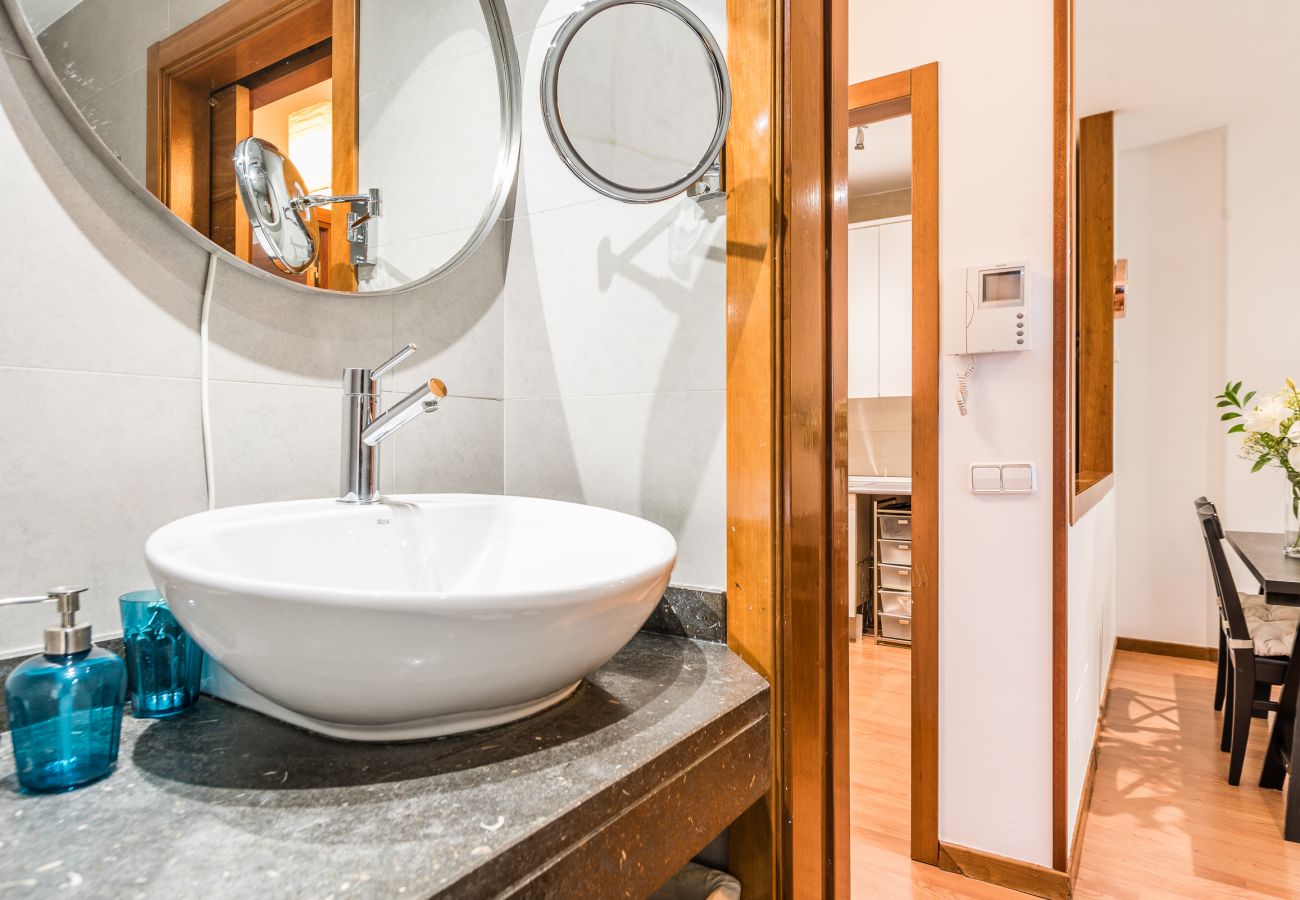 Apartamento en Madrid - Waou Gran Via I - Alquiler Corta Duración Apartamento en Madrid - Waou Gran Via I - Alquiler Corta Duración