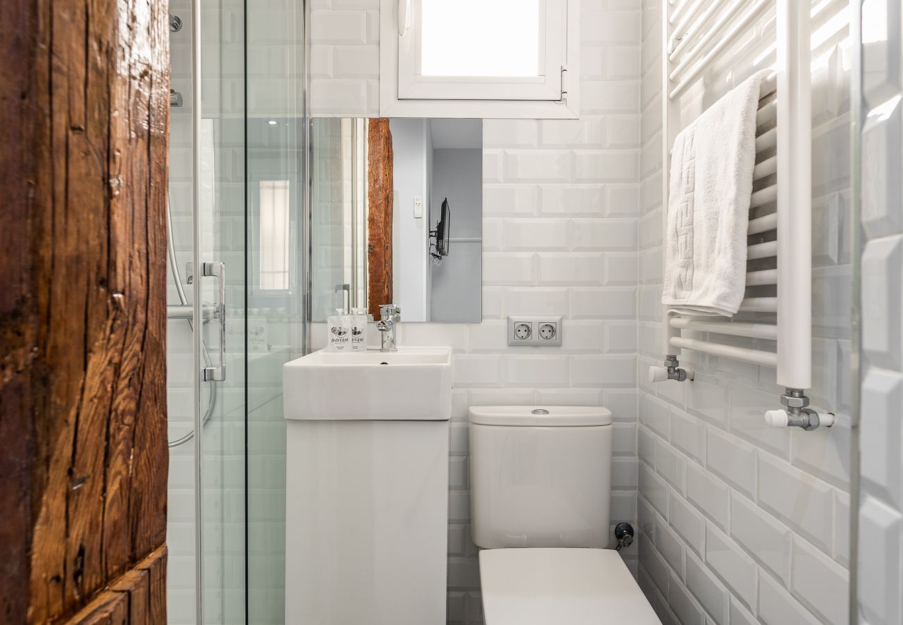 Apartamento en Madrid - Waou Plaza de España II - Alquiler Corta Duración Apartamento en Madrid - Waou Plaza de España II - Alquiler Corta Duración