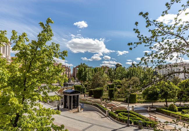 Apartamento en Madrid - Waou Palacio Real - Alquiler Corta Duración Apartamento en Madrid - Waou Palacio Real - Alquiler Corta Duración