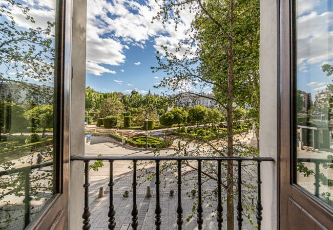 Apartamento en Madrid - Waou Palacio Real - Alquiler Corta Duración Apartamento en Madrid - Waou Palacio Real - Alquiler Corta Duración