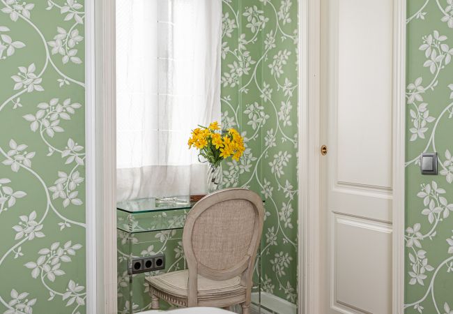 Apartamento en Madrid - Waou Palacio Real - Alquiler Corta Duración Apartamento en Madrid - Waou Palacio Real - Alquiler Corta Duración