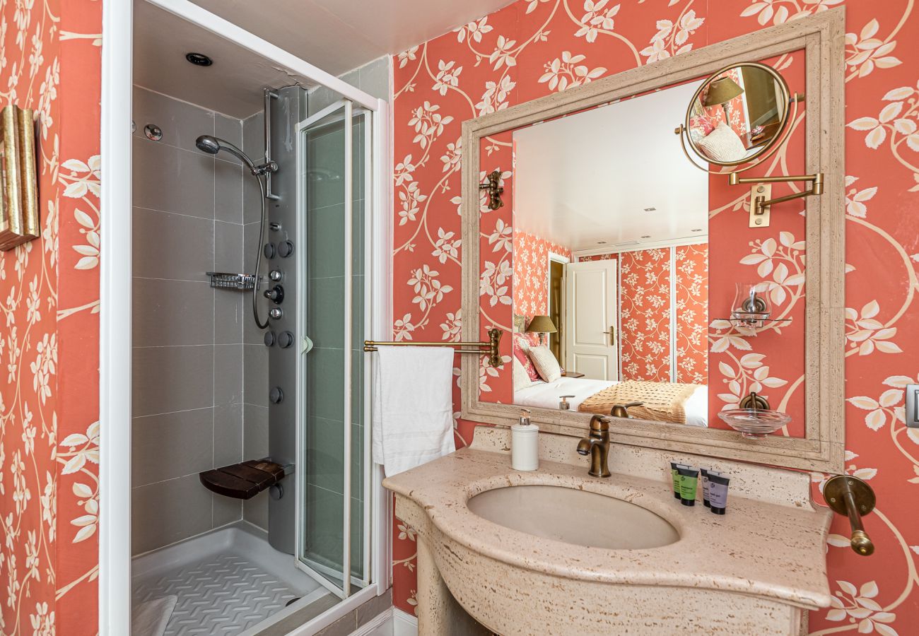 Apartamento en Madrid - Waou Palacio Real - Alquiler Corta Duración Apartamento en Madrid - Waou Palacio Real - Alquiler Corta Duración