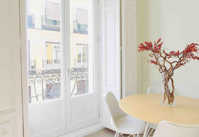 Apartamento en Madrid - Waou Chueca III - Alquiler Corta Duración Apartamento en Madrid - Waou Chueca III - Alquiler Corta Duración