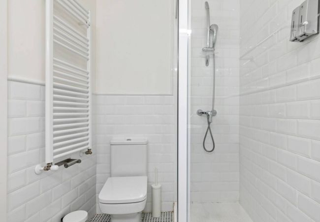 Apartamento en Madrid - Waou Chueca III - Alquiler Corta Duración Apartamento en Madrid - Waou Chueca III - Alquiler Corta Duración