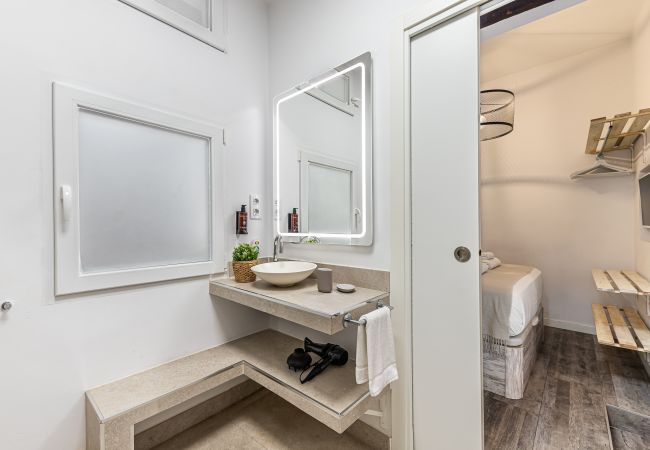 Apartamento en Madrid - Waou Malasaña VI - Alquiler Corta Duración Apartamento en Madrid - Waou Malasaña VI - Alquiler Corta Duración