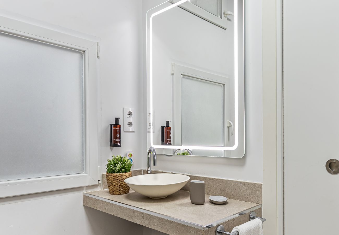 Apartamento en Madrid - Waou Malasaña VI - Alquiler Corta Duración Apartamento en Madrid - Waou Malasaña VI - Alquiler Corta Duración