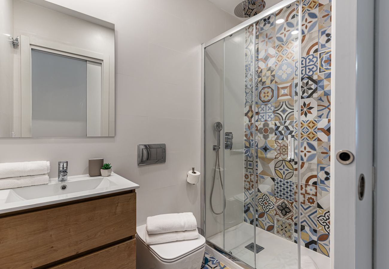 Apartamento en Madrid - Queens Chamberi III - Alquiler Corta Duración Apartamento en Madrid - Queens Chamberi III - Alquiler Corta Duración