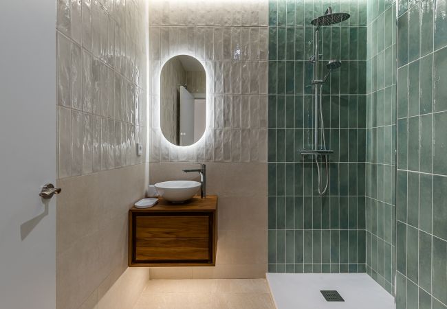 Alquiler por habitaciones en Madrid - Queens Bernabéu II Alquiler por habitaciones en Madrid - Queens Bernabéu II