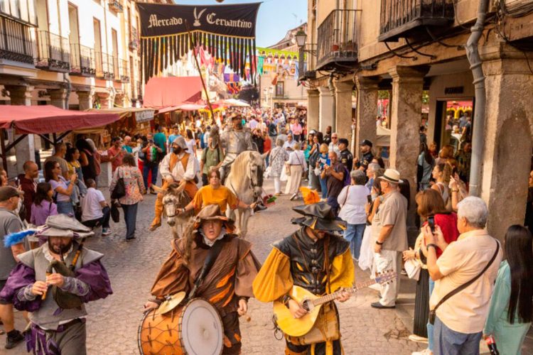Mercado-Cervantino-de-Alcala-de-Henares-Octubre