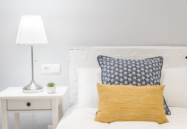 Apartment in Madrid - Waou La Latina I - Alquiler Corta Duración Apartment in Madrid - Waou La Latina I - Alquiler Corta Duración