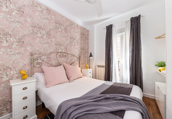 Apartment in Madrid - Waou La Latina II - Alquiler Corta Duración Apartment in Madrid - Waou La Latina II - Alquiler Corta Duración