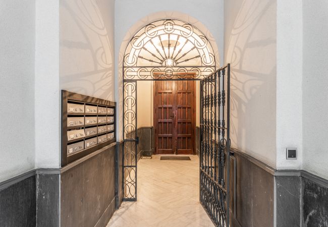 Apartment in Seville - Waou Sevilla Skyline Apartment in Seville - Waou Sevilla Skyline