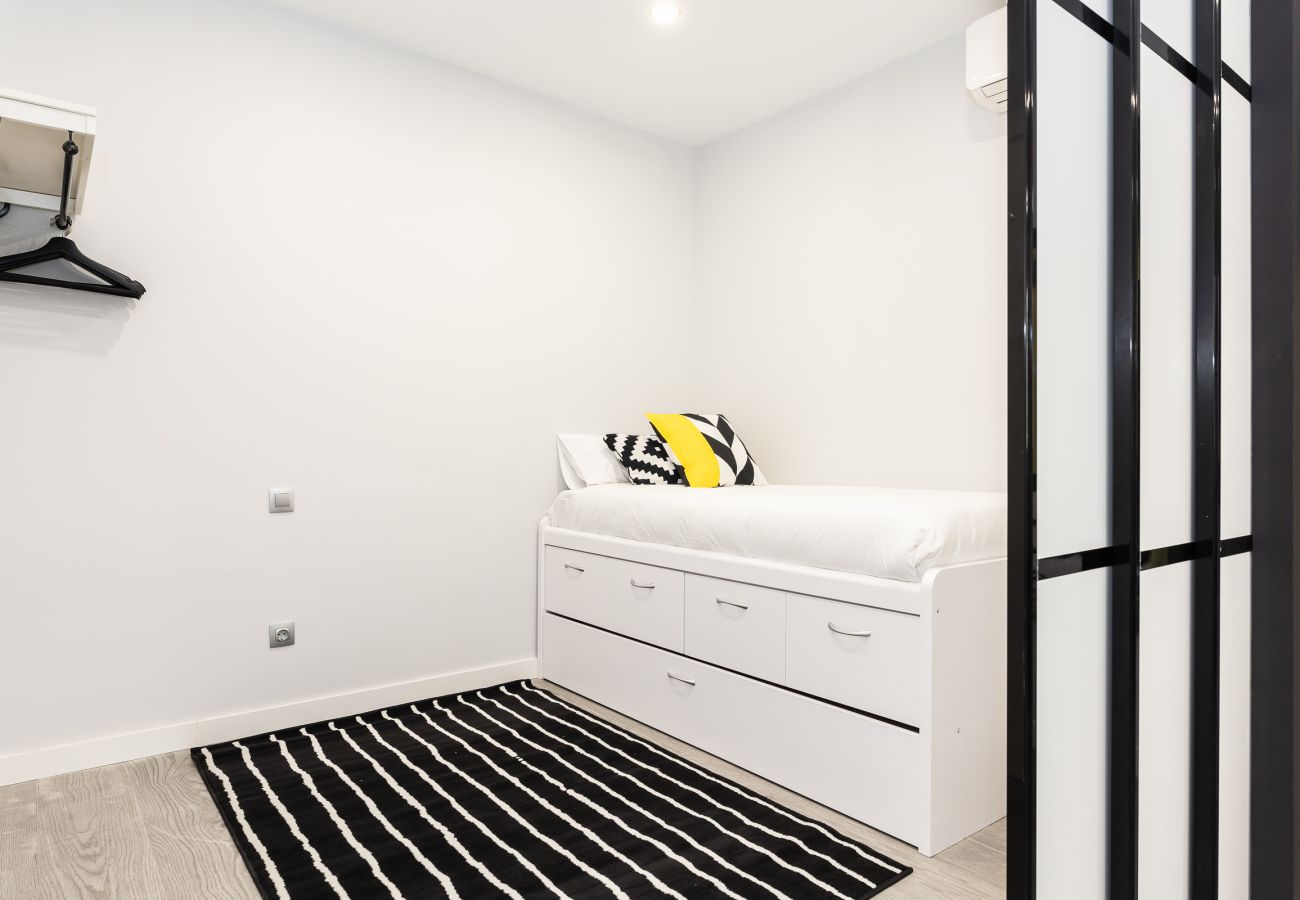 Apartment in Madrid - Waou Gran Via IV - Alquiler Corta Duración Apartment in Madrid - Waou Gran Via IV - Alquiler Corta Duración