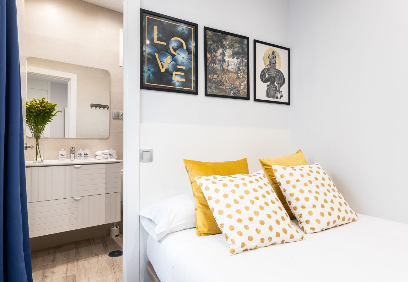 Apartment in Madrid - Waou Gran Via IV - Alquiler Corta Duración Apartment in Madrid - Waou Gran Via IV - Alquiler Corta Duración