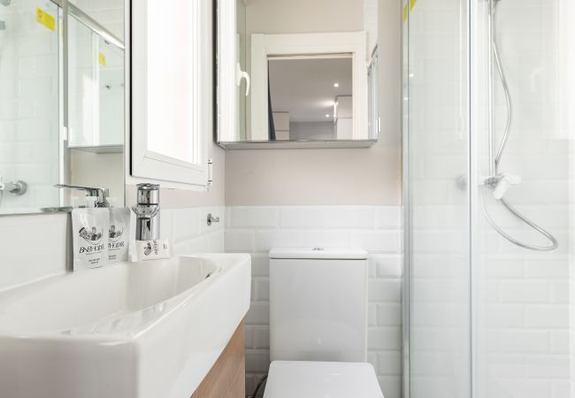 Apartment in Madrid - Waou Los Austrias I - Alquiler Corta Duración Apartment in Madrid - Waou Los Austrias I - Alquiler Corta Duración