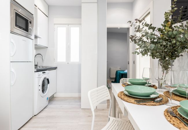 Apartment in Madrid - Waou Los Austrias I - Alquiler Corta Duración Apartment in Madrid - Waou Los Austrias I - Alquiler Corta Duración