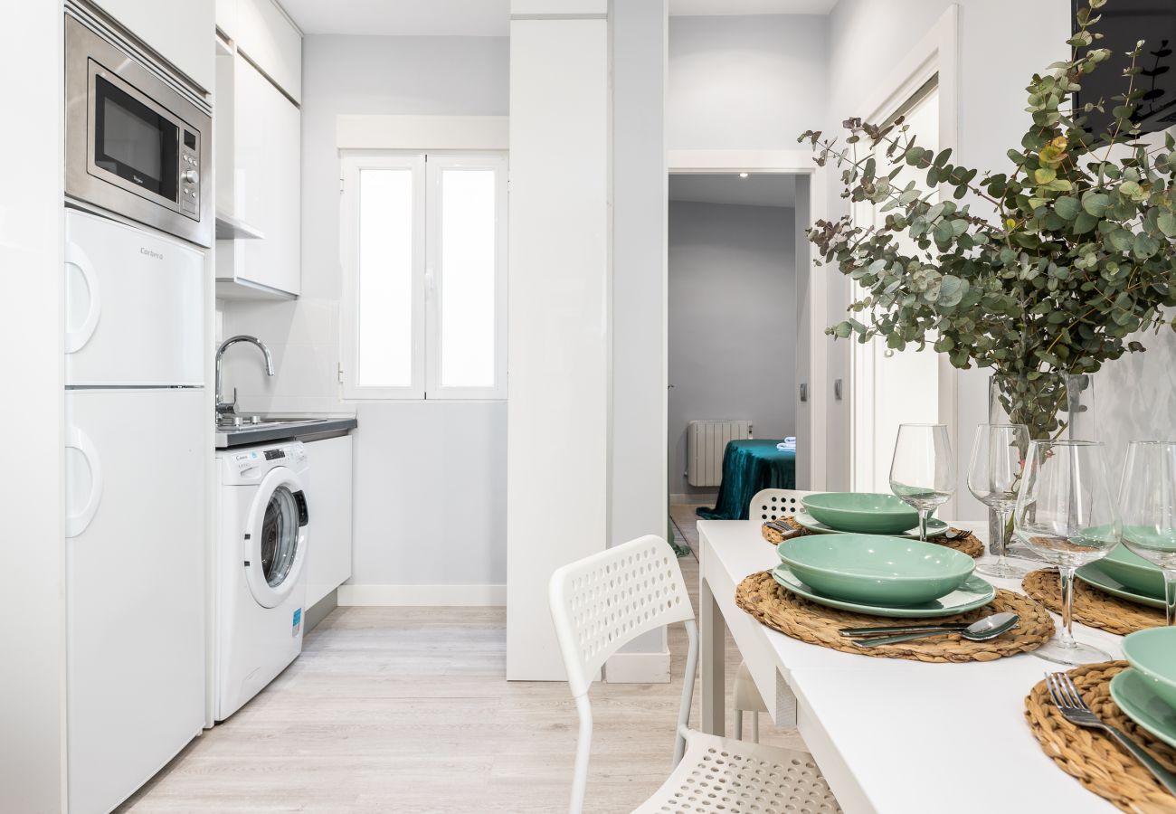 Apartment in Madrid - Waou Los Austrias I - Alquiler Corta Duración Apartment in Madrid - Waou Los Austrias I - Alquiler Corta Duración