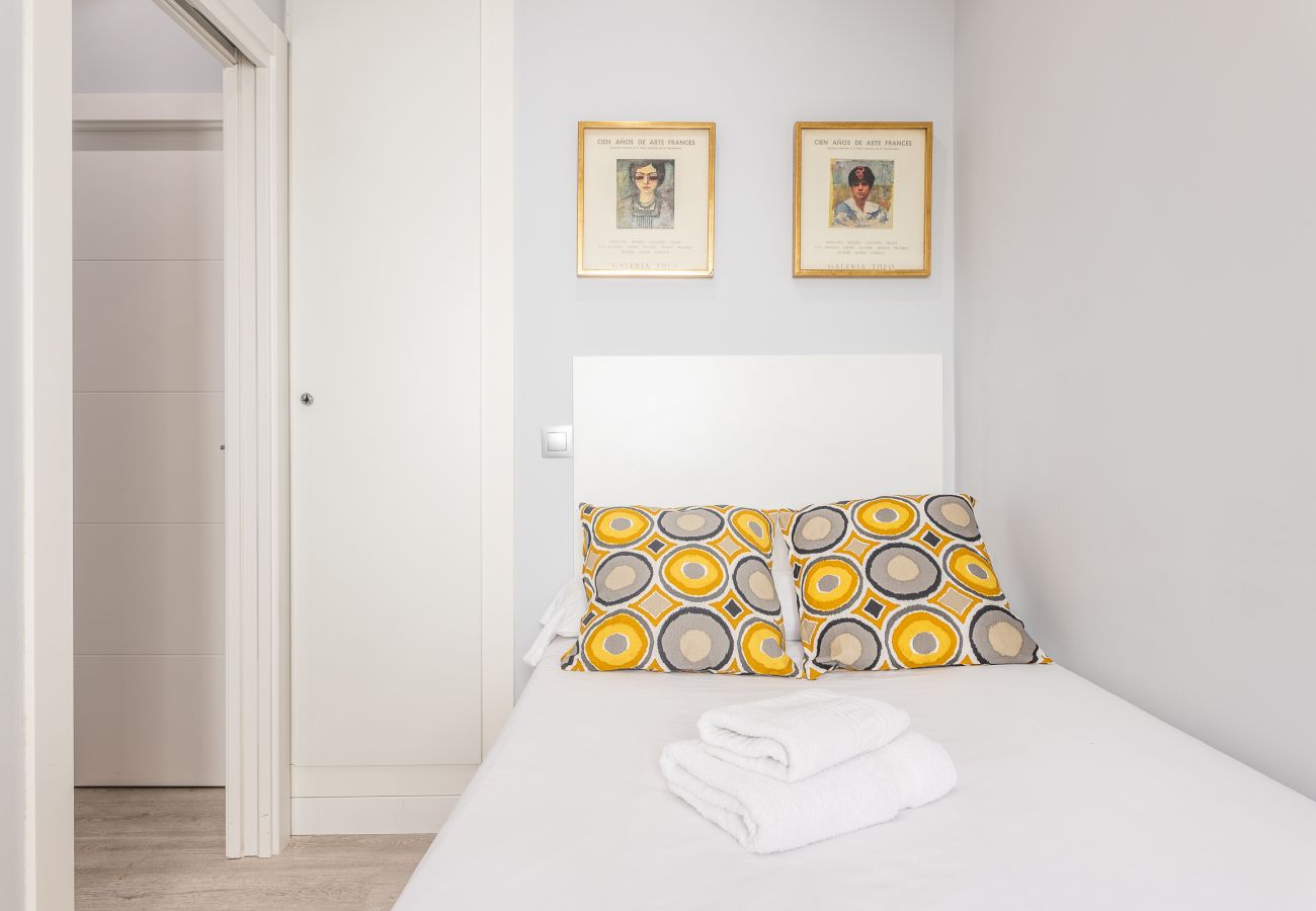 Apartment in Madrid - Waou Los Austrias I - Alquiler Corta Duración Apartment in Madrid - Waou Los Austrias I - Alquiler Corta Duración