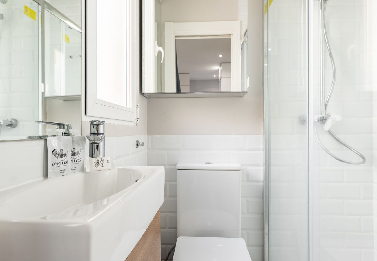 Apartment in Madrid - Waou Los Austrias I - Alquiler Corta Duración Apartment in Madrid - Waou Los Austrias I - Alquiler Corta Duración