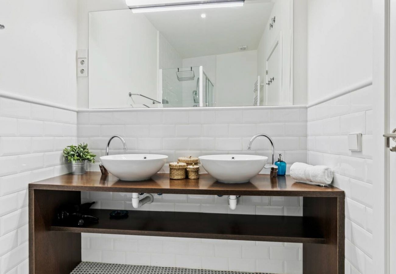 Apartment in Madrid - Waou Chueca III - Alquiler Corta Duración Apartment in Madrid - Waou Chueca III - Alquiler Corta Duración