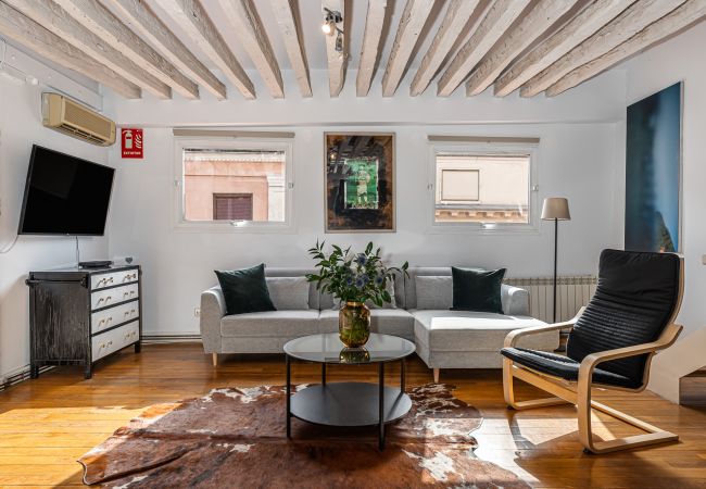 Apartment in Madrid - Waou Puerta del Sol II - Alquiler Corta Duración Apartment in Madrid - Waou Puerta del Sol II - Alquiler Corta Duración