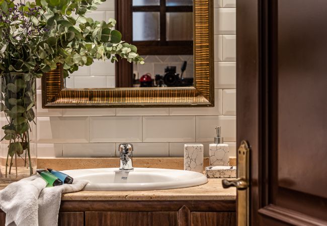 Apartment in Madrid - Waou Puerta del Sol III - Alquiler Corta Duración Apartment in Madrid - Waou Puerta del Sol III - Alquiler Corta Duración