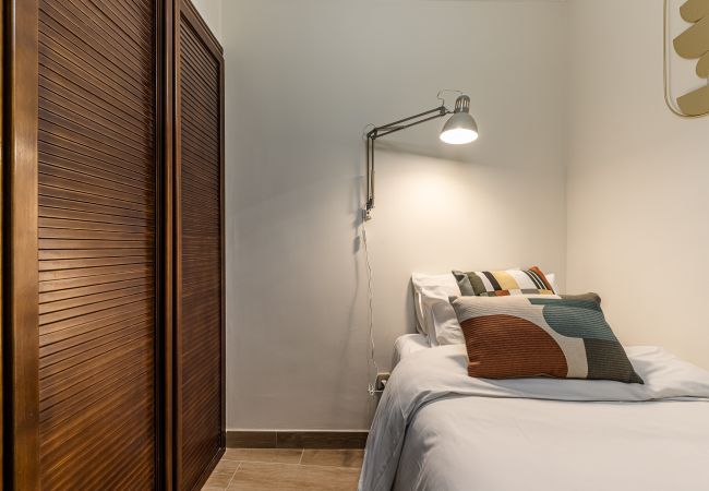 Apartment in Madrid - Waou Puerta del Sol III - Alquiler Corta Duración Apartment in Madrid - Waou Puerta del Sol III - Alquiler Corta Duración