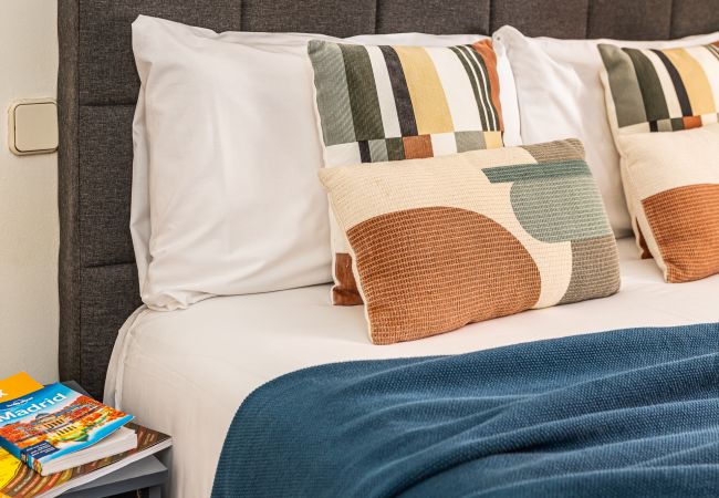 Apartment in Madrid - Waou Puerta del Sol III - Alquiler Corta Duración Apartment in Madrid - Waou Puerta del Sol III - Alquiler Corta Duración