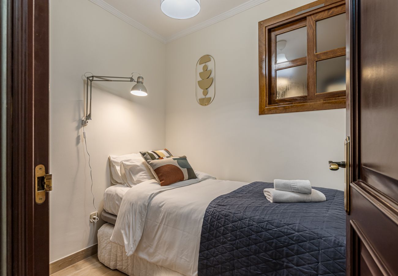 Apartment in Madrid - Waou Puerta del Sol III - Alquiler Corta Duración Apartment in Madrid - Waou Puerta del Sol III - Alquiler Corta Duración