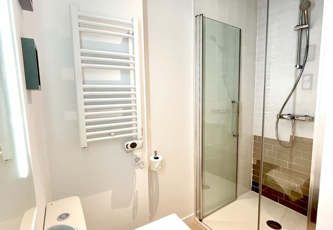 Apartment in Madrid - Waou Puerta de Alcala es MIA - Corta Duració Apartment in Madrid - Waou Puerta de Alcala es MIA - Corta Duració