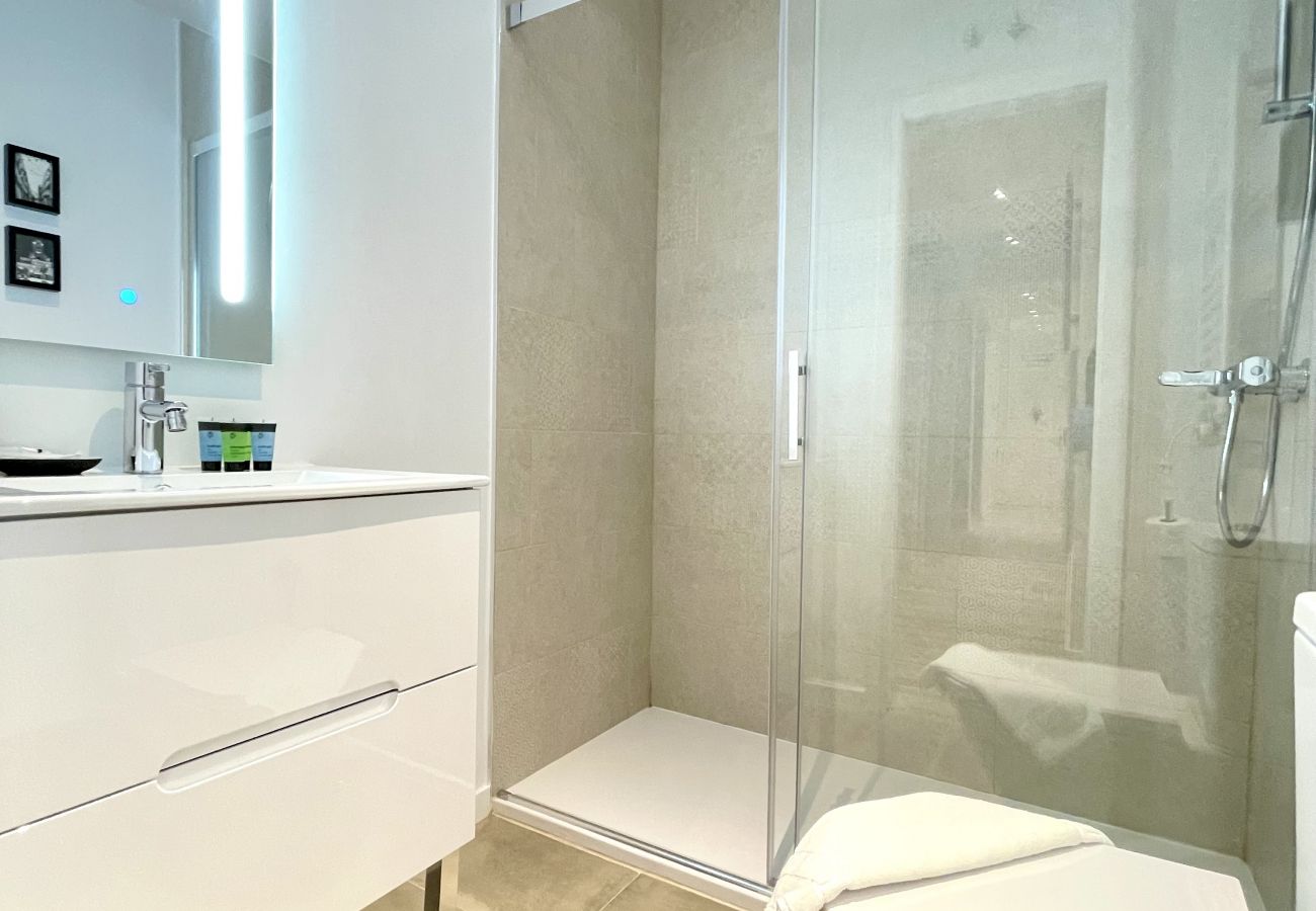 Apartment in Madrid - Waou Puerta de Alcala es MIA - Corta Duració Apartment in Madrid - Waou Puerta de Alcala es MIA - Corta Duració