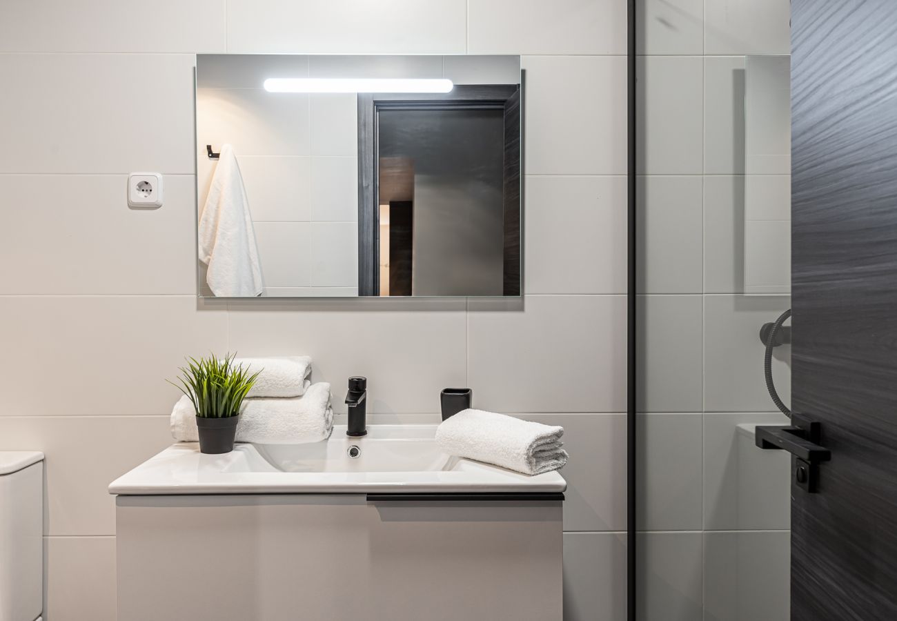 Apartment in Madrid - Queens Chueca I - Alquiler Corta Duración Apartment in Madrid - Queens Chueca I - Alquiler Corta Duración