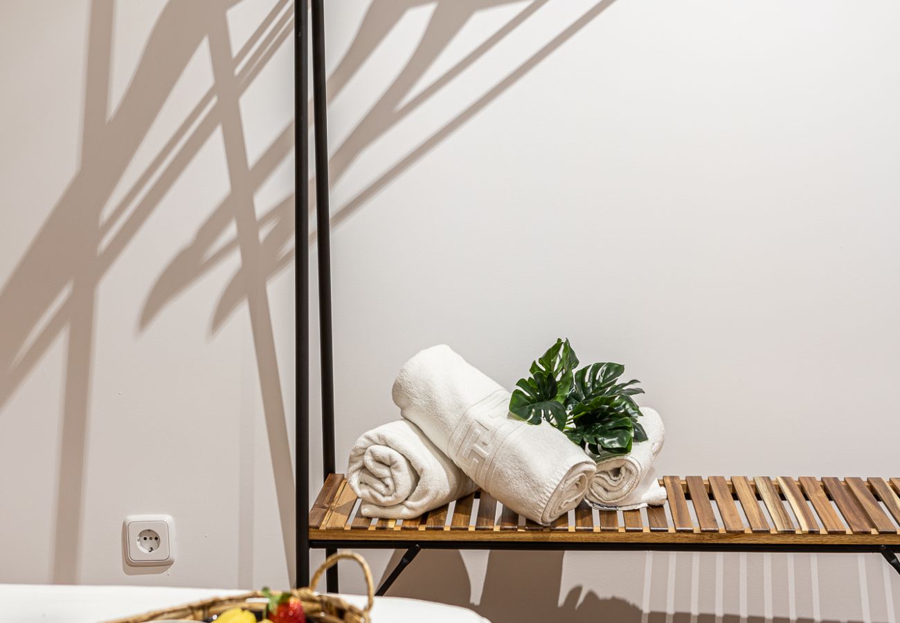 Apartment in Madrid - Queens Chueca I - Alquiler Corta Duración Apartment in Madrid - Queens Chueca I - Alquiler Corta Duración