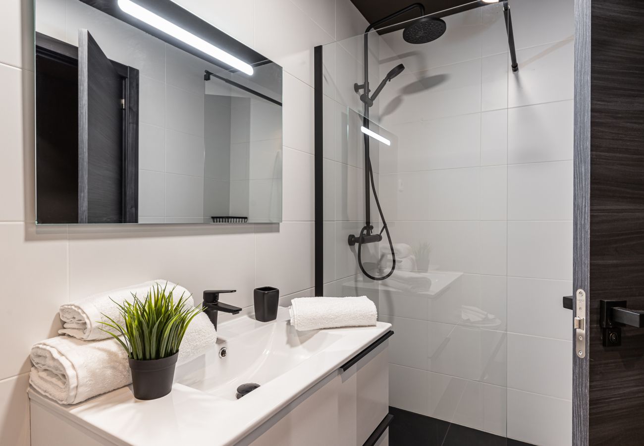 Apartment in Madrid - Queens Chueca I - Alquiler Corta Duración Apartment in Madrid - Queens Chueca I - Alquiler Corta Duración