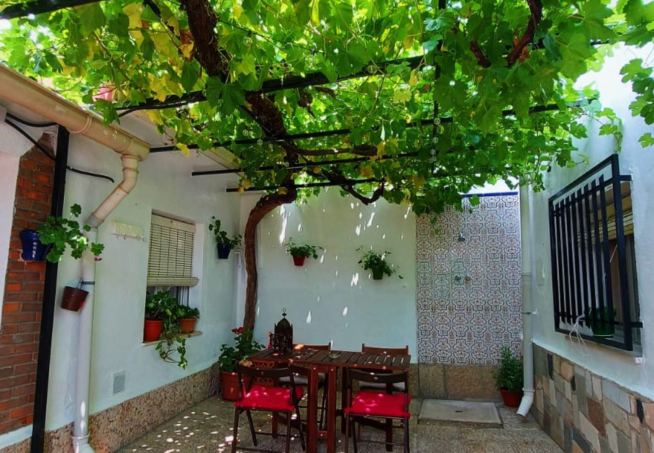 Cottage in Titulcia - Waou La Casa de los Abuelos, Titulcia-ParqueWarner Cottage in Titulcia - Waou La Casa de los Abuelos, Titulcia-ParqueWarner