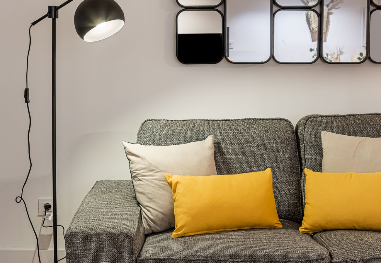 Apartment in Madrid - Queens Chueca II - Alquiler Corta Duración Apartment in Madrid - Queens Chueca II - Alquiler Corta Duración