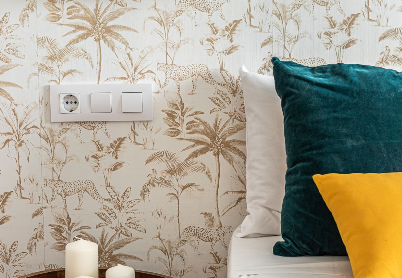 Apartment in Madrid - Queens Chueca II - Alquiler Corta Duración Apartment in Madrid - Queens Chueca II - Alquiler Corta Duración