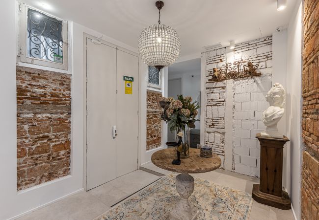 Rent by room in Madrid - Queens House Chueca VI Rent by room in Madrid - Queens House Chueca VI