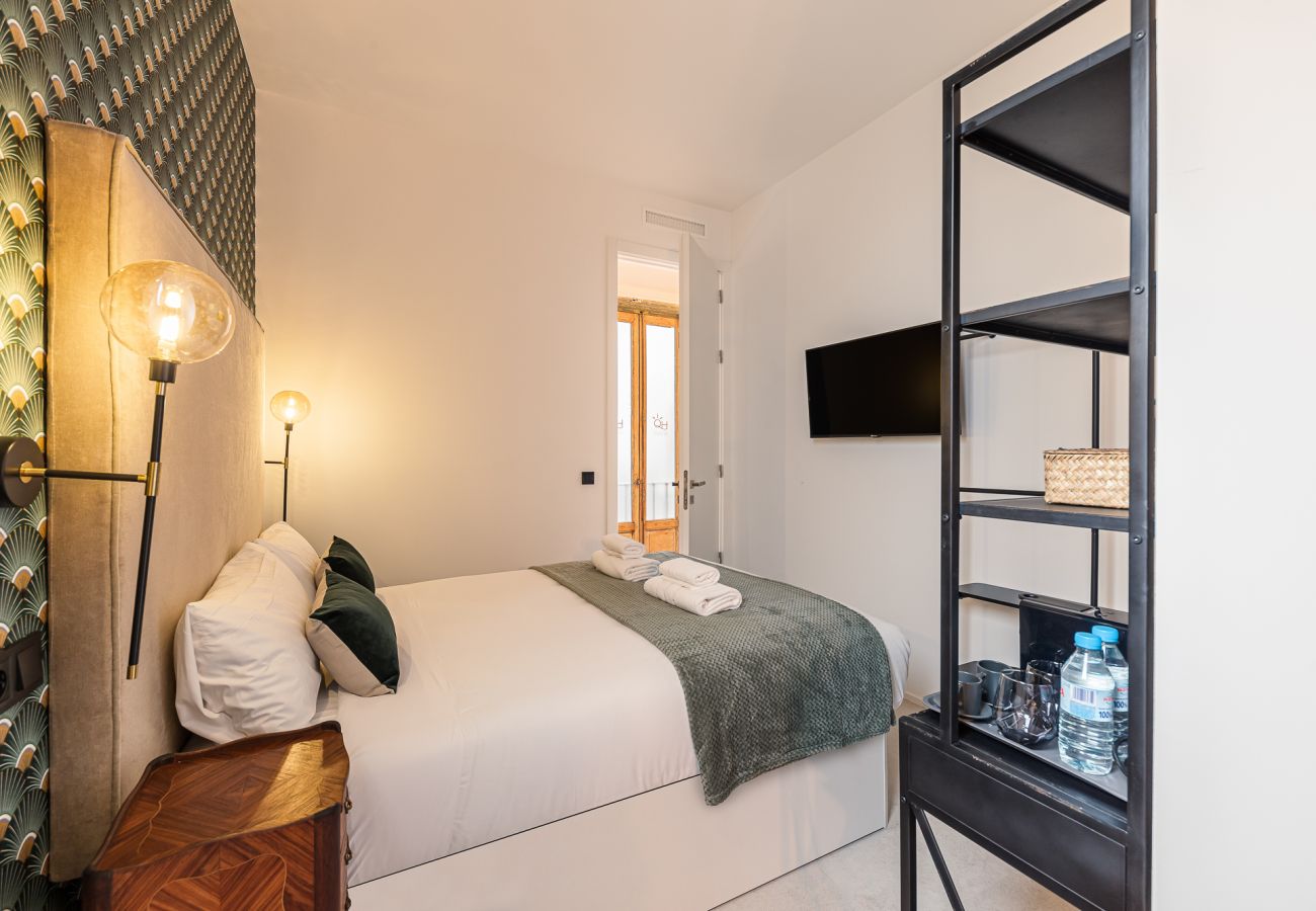 Rent by room in Madrid - Queens House Chueca VI Rent by room in Madrid - Queens House Chueca VI