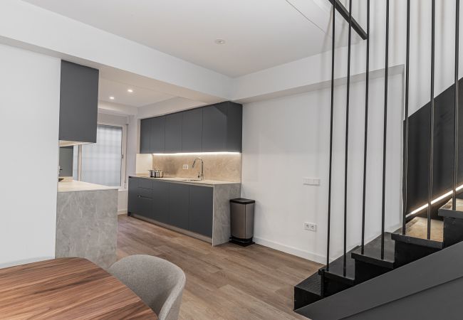 Rent by room in Madrid - Queens Plaza España III - Alquiler Corta Duración Rent by room in Madrid - Queens Plaza España III - Alquiler Corta Duración