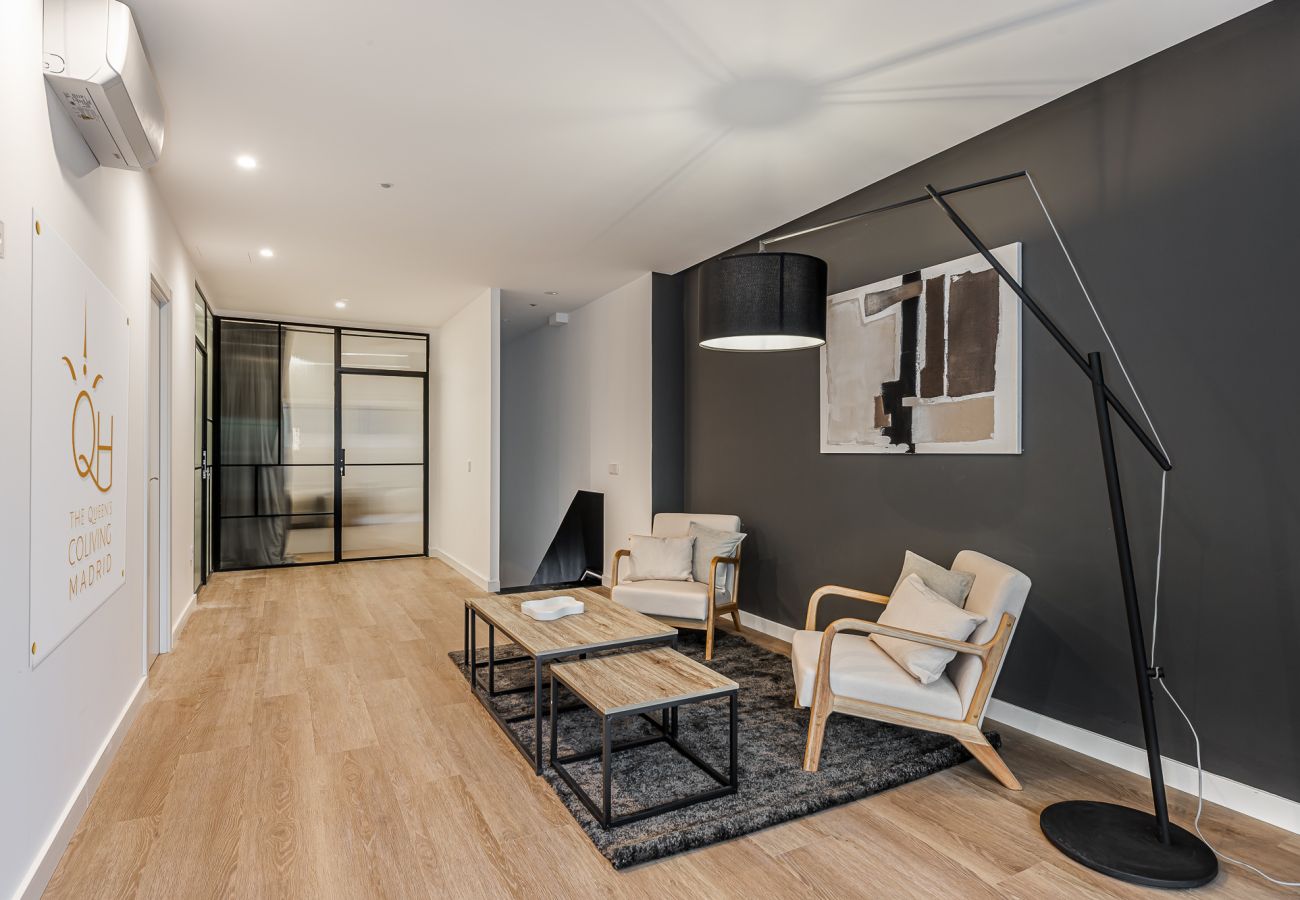 Rent by room in Madrid - Queens Plaza España IV - Alquiler Corta Duración Rent by room in Madrid - Queens Plaza España IV - Alquiler Corta Duración