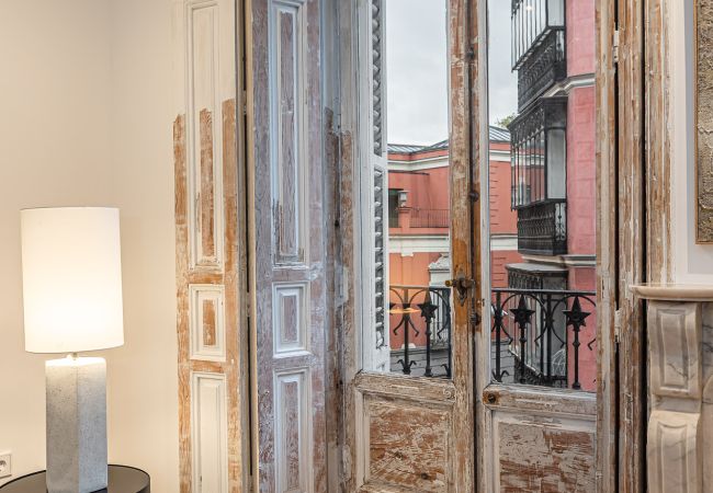 Apartment in Madrid - Queens Plaza Mayor IV - Alquiler Corta Duración Apartment in Madrid - Queens Plaza Mayor IV - Alquiler Corta Duración