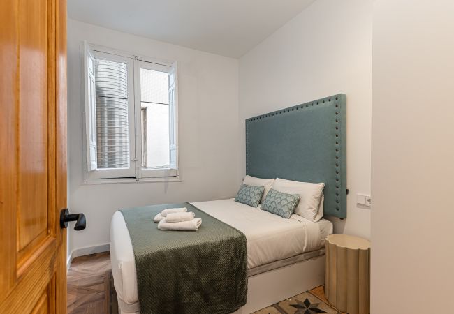 Apartment in Madrid - Queens Plaza Mayor IV - Alquiler Corta Duración Apartment in Madrid - Queens Plaza Mayor IV - Alquiler Corta Duración