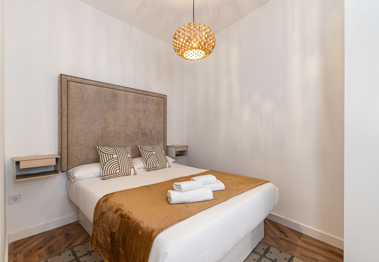 Apartment in Madrid - Queens Plaza Mayor IV - Alquiler Corta Duración Apartment in Madrid - Queens Plaza Mayor IV - Alquiler Corta Duración