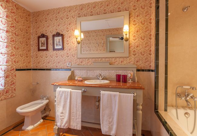 Rent by room in Seville - Waou Palacio Tenorio Santa Cruz IV Rent by room in Seville - Waou Palacio Tenorio Santa Cruz IV