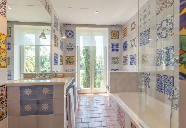 Rent by room in Seville - Waou Palacio Tenorio Santa Cruz V Rent by room in Seville - Waou Palacio Tenorio Santa Cruz V