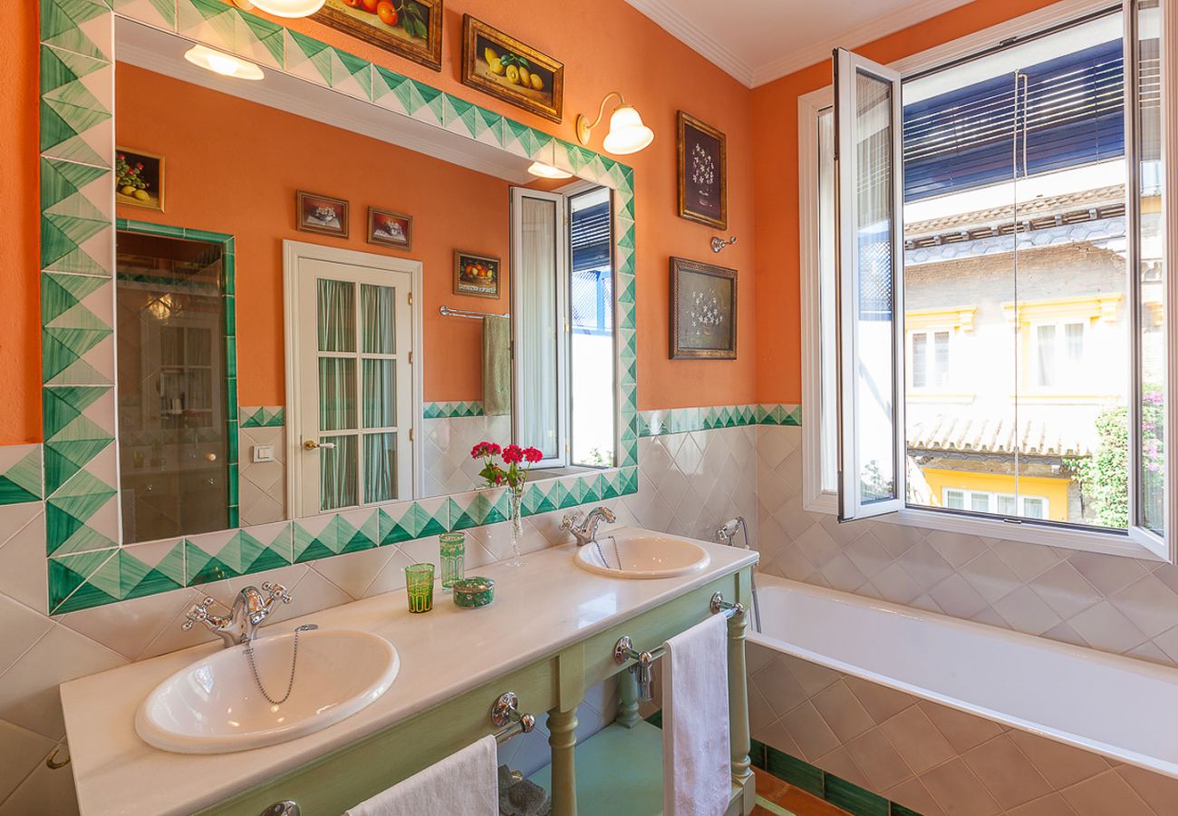 Rent by room in Seville - Waou Palacio Tenorio Santa Cruz IX Rent by room in Seville - Waou Palacio Tenorio Santa Cruz IX